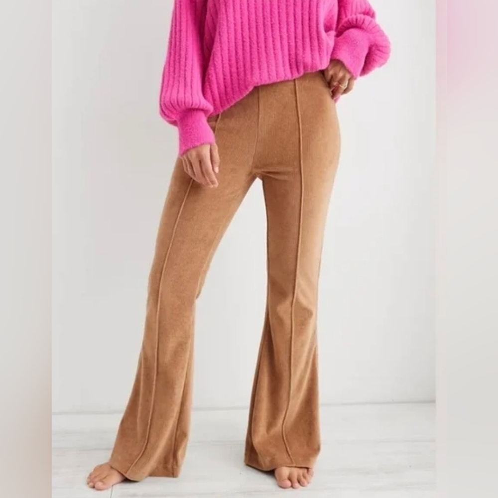Aerie Groove On Women's Tan Ribbed Flare Pants
